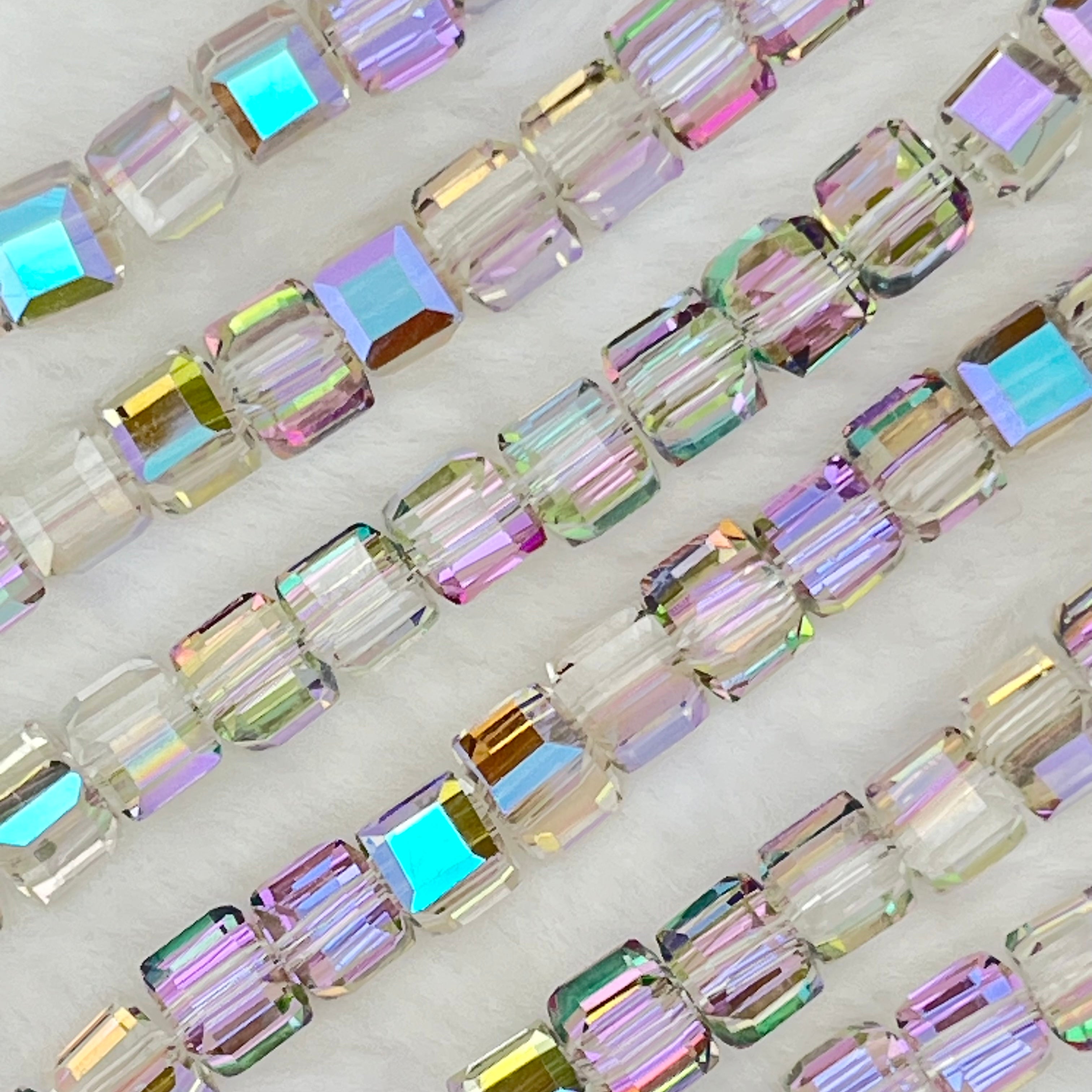 【Cube-5.5mm】Crystal Strands