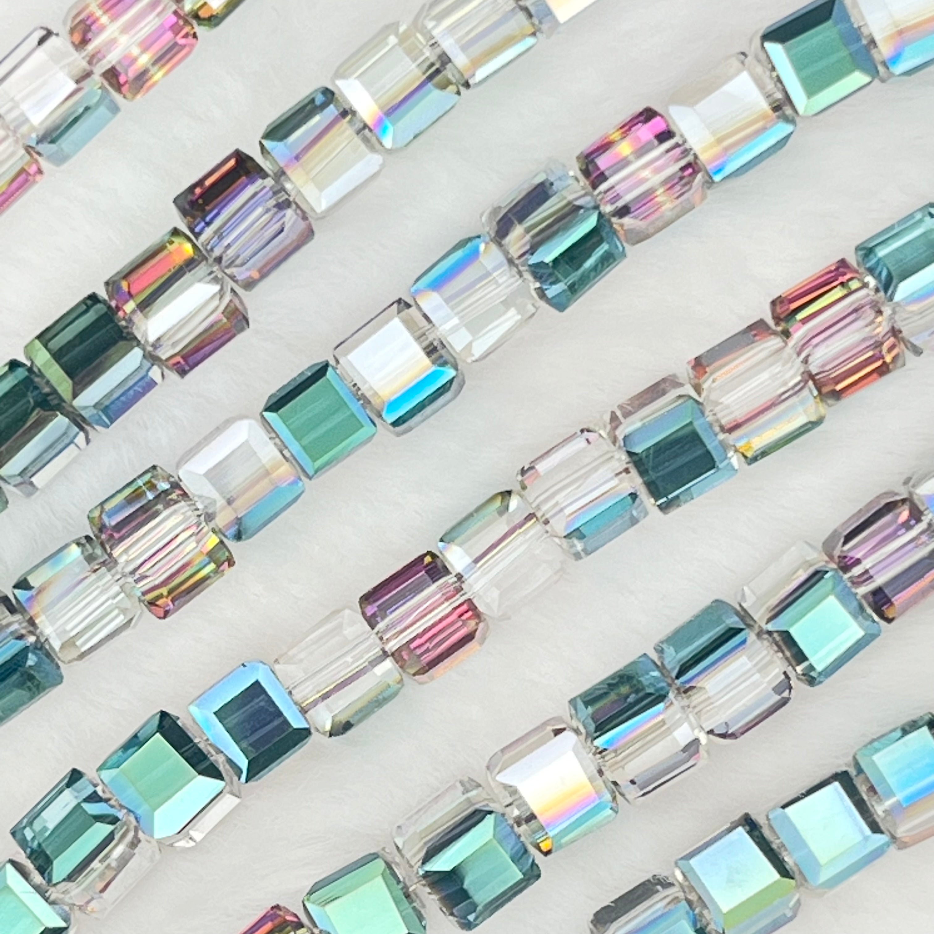 【Cube-5.5mm】Crystal Strands