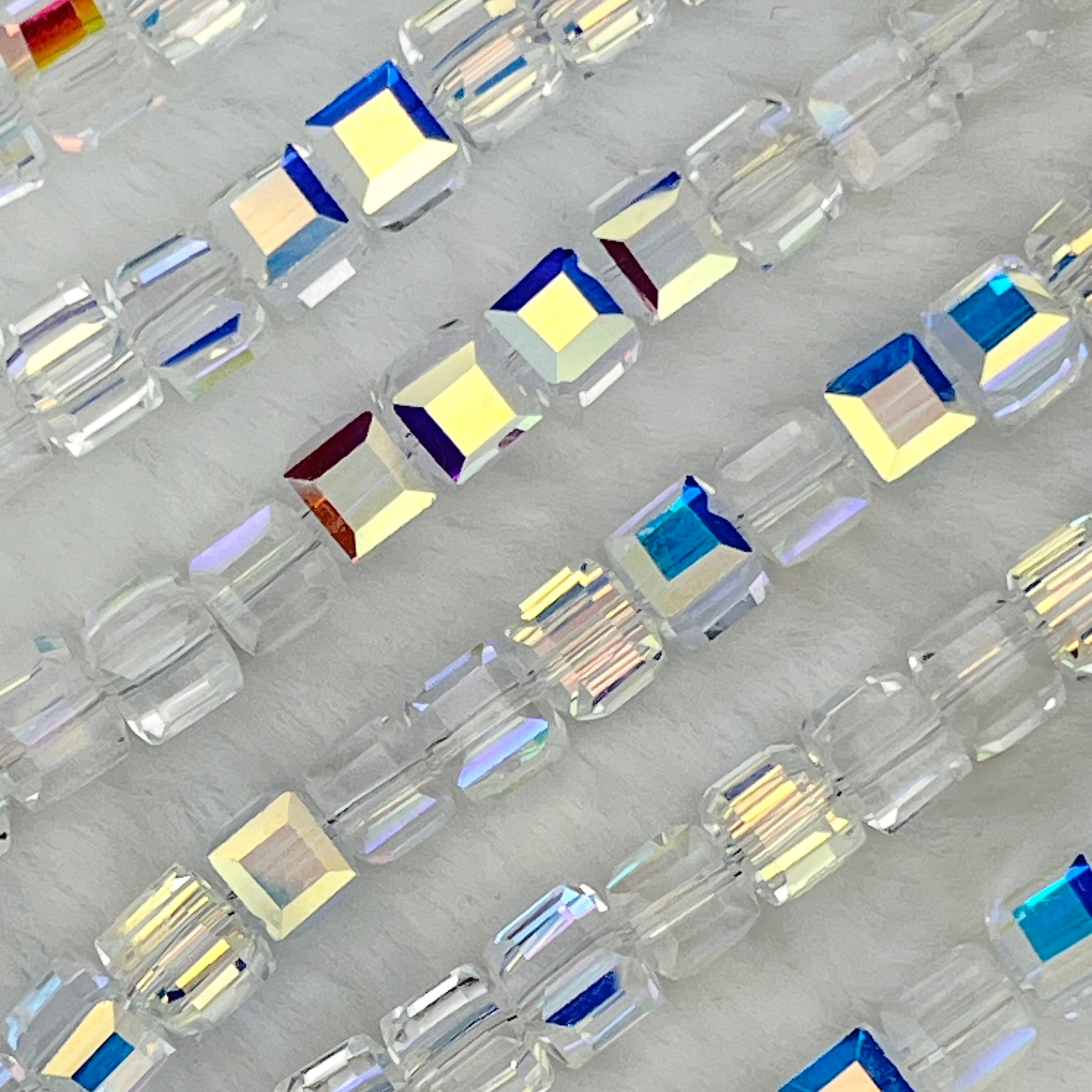 【Cube-5.5mm】Crystal Strands