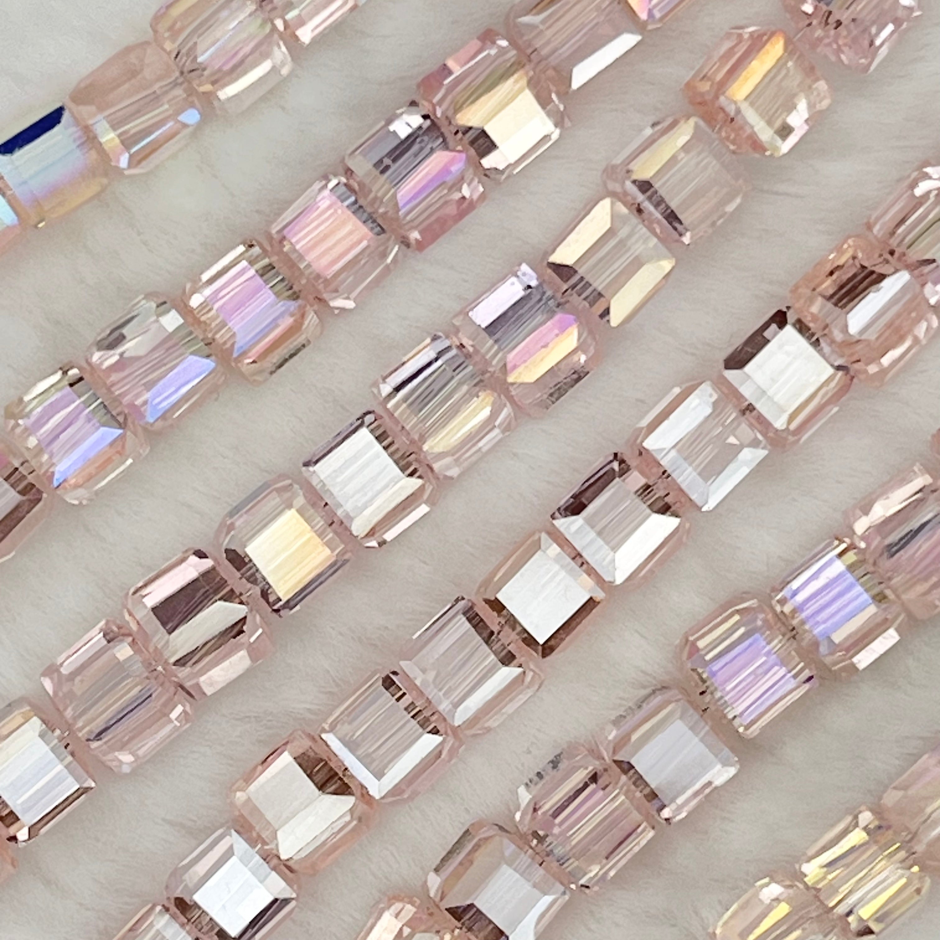 【Cube-5.5mm】Crystal Strands