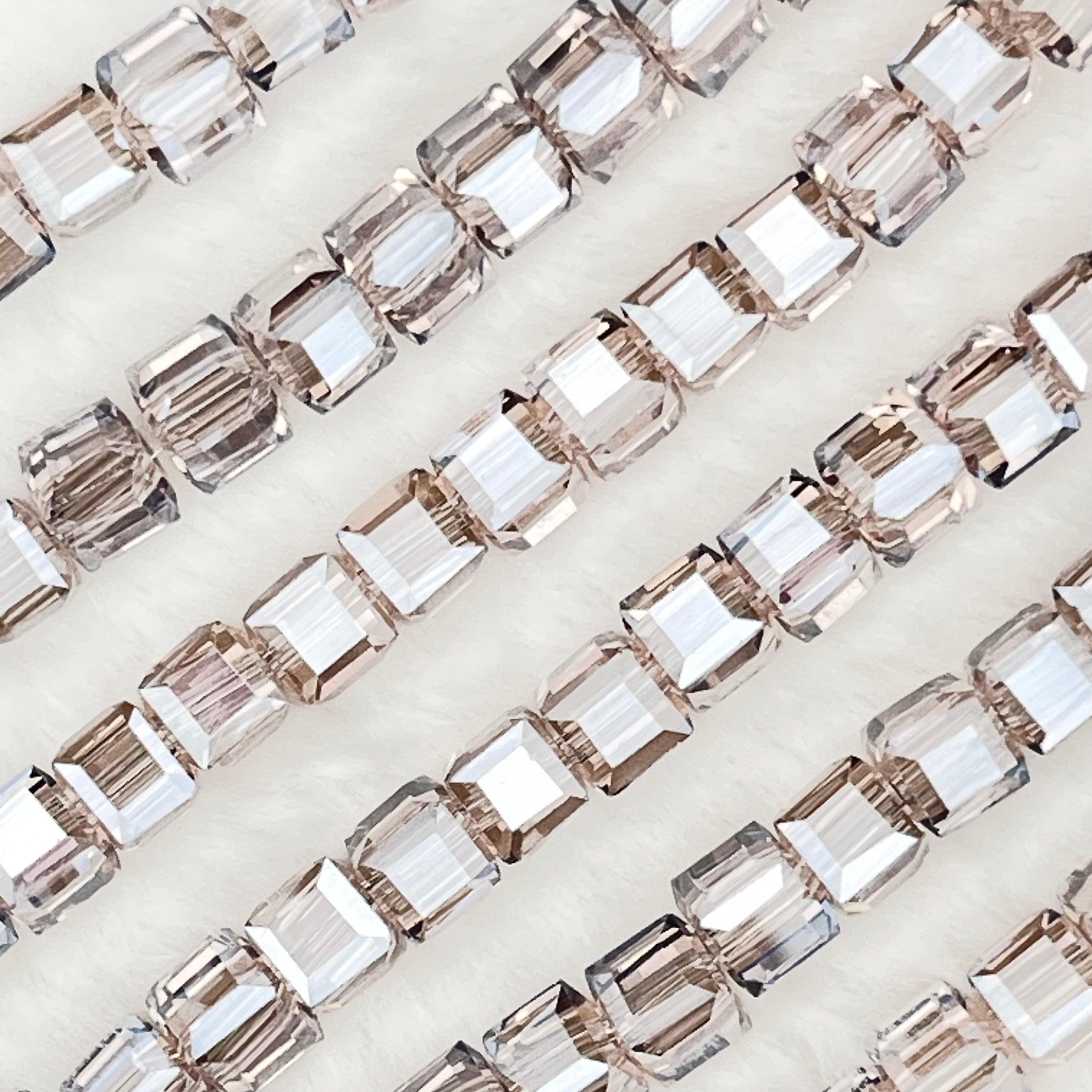 【Cube-5.5mm】Crystal Strands